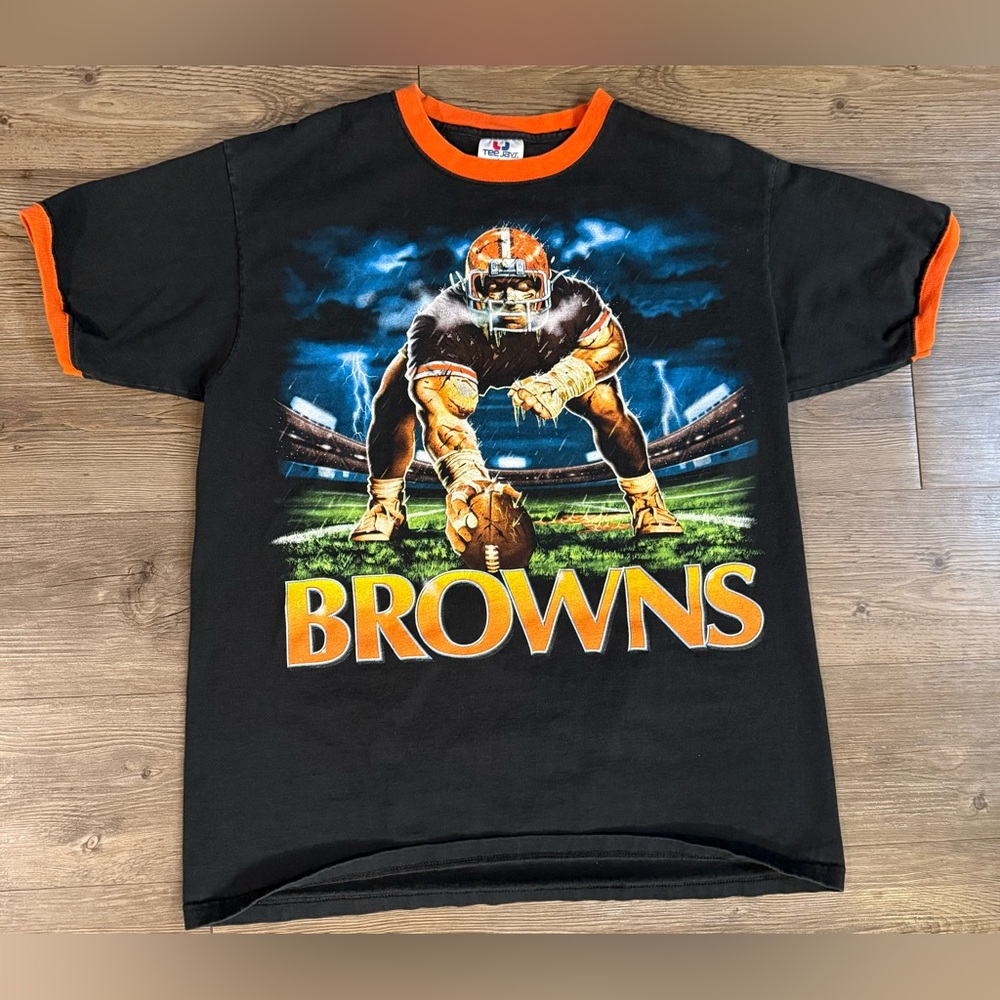 Cleveland Browns 90’s Vintage and Orange Graphic T-Shirt, Men’s Large